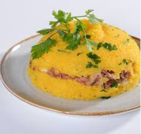 CUSCUZ COM QUEIJO MUSSARELA E CARNE SECA 