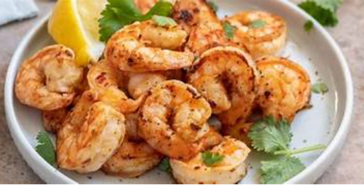 FILE DE CAMARÃO SALTEADO  NA MANTEIGA.