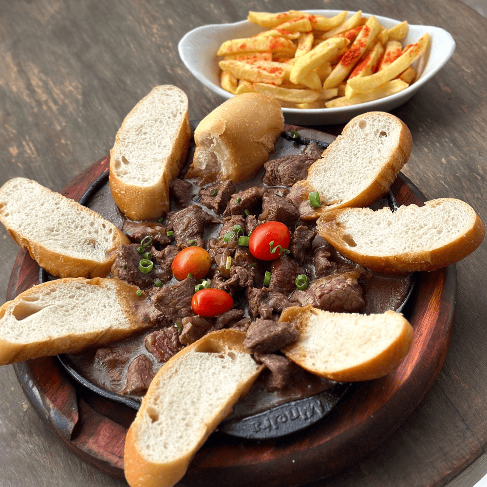 Filé mignon ao molho madeira