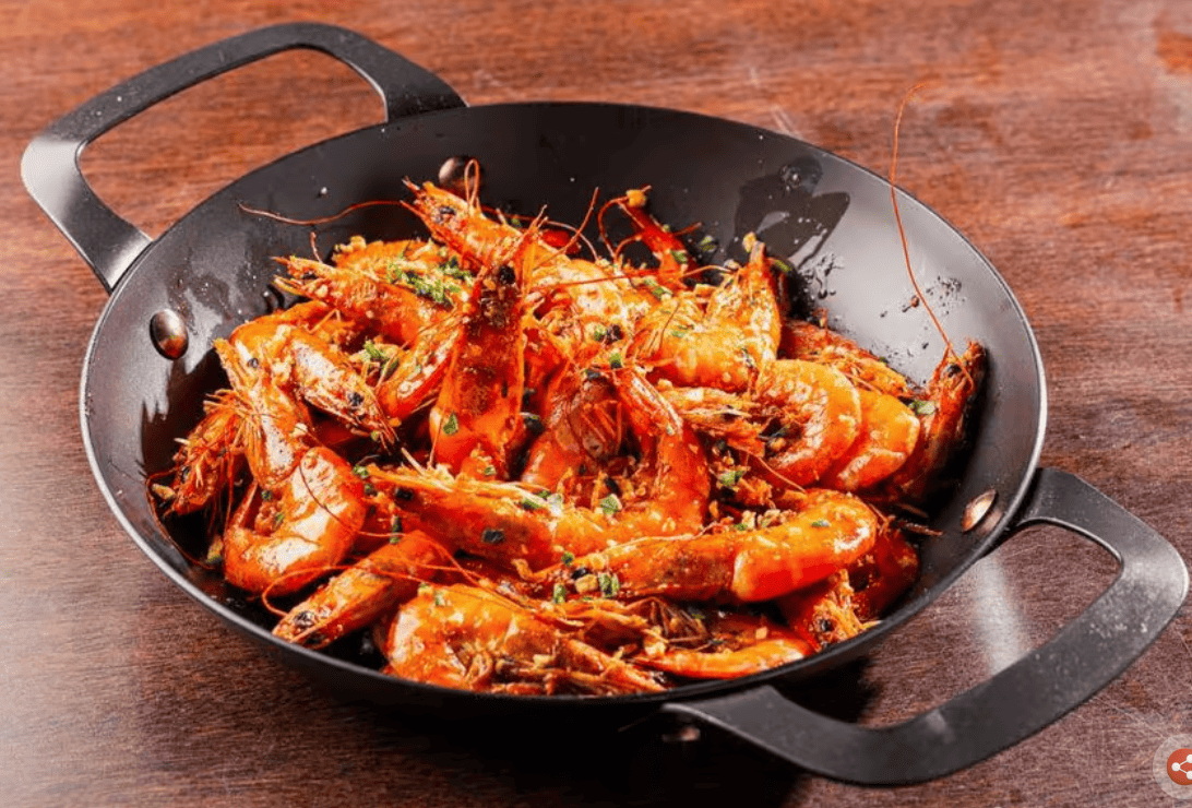 CAMARÃO NA FRIGIDEIRA
