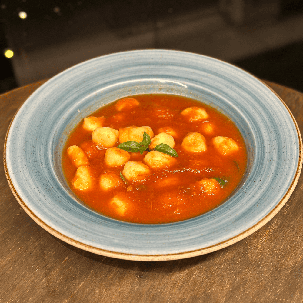 NHOQUE AO MOLHO POMODORO